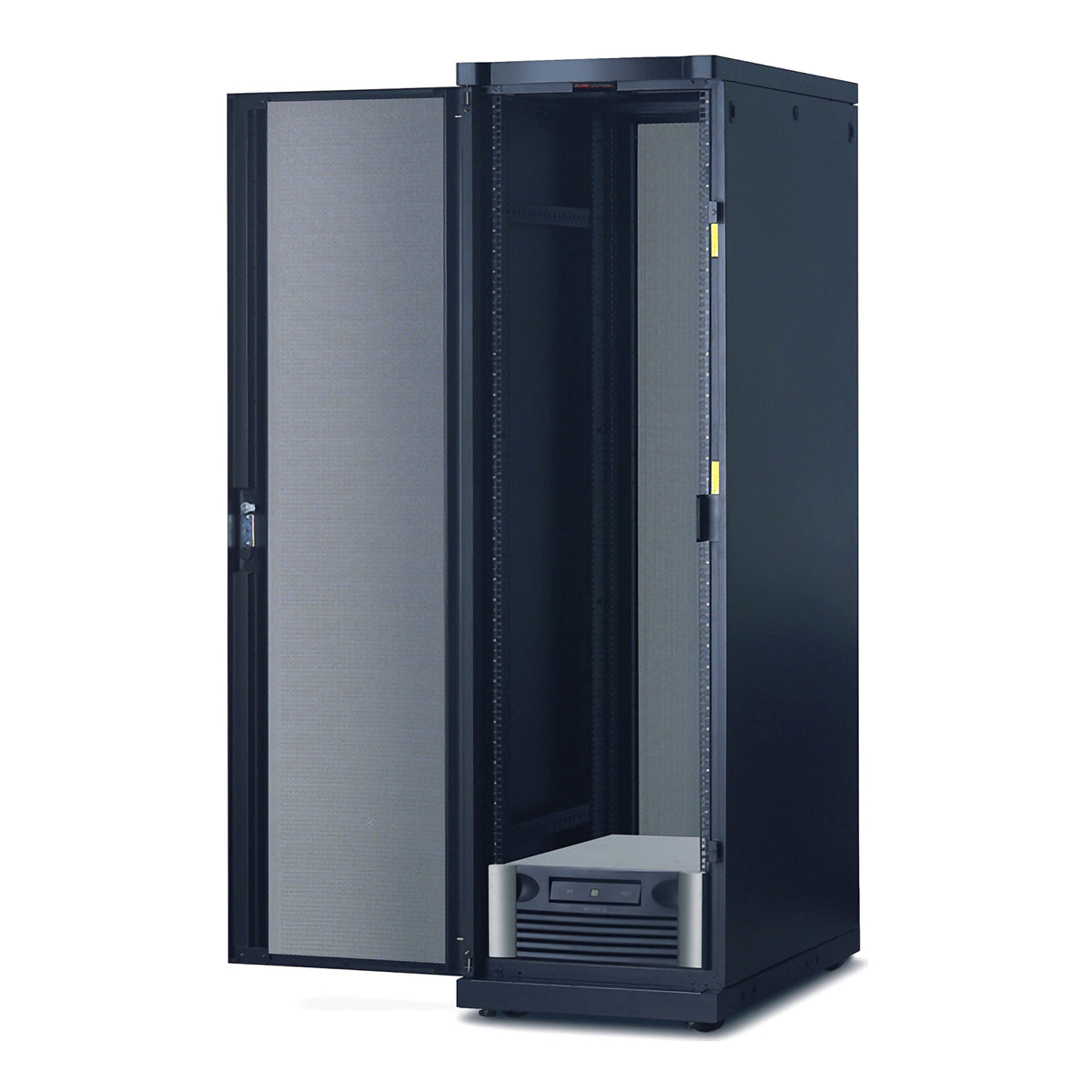 APC Symmetra LX Extended Run Rack-mount w/ 3 SYBT5, 230V, image 3